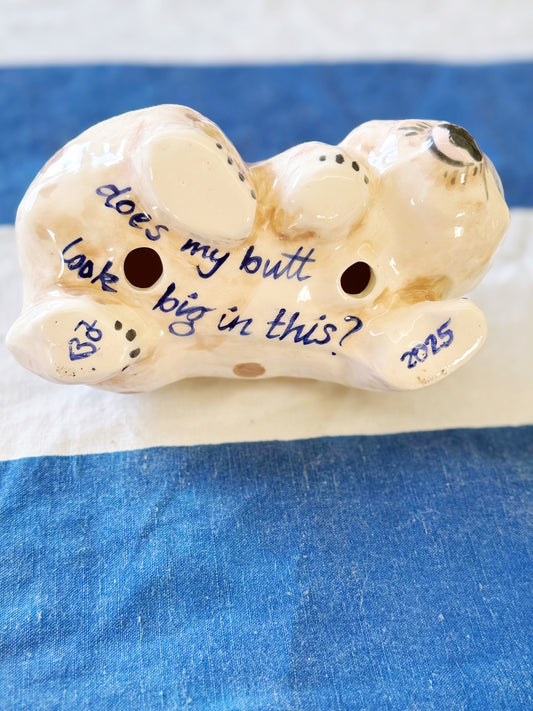 ‘Does my butt look big in this?’ Wally Wombat