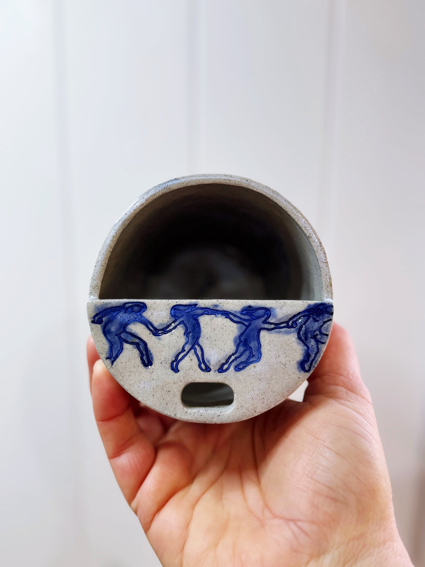 Dancing ladies Ceramic keep cup