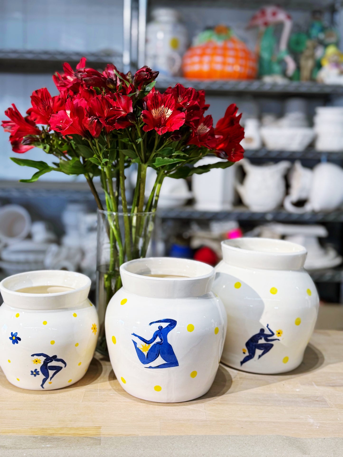 Dancing ladies vase (3 different size options)