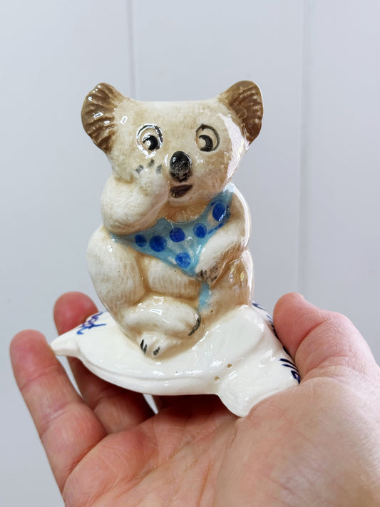 Flabbergasted Koala statue