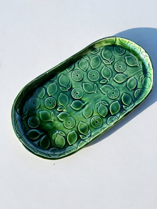 When life gives you lemons serving dish